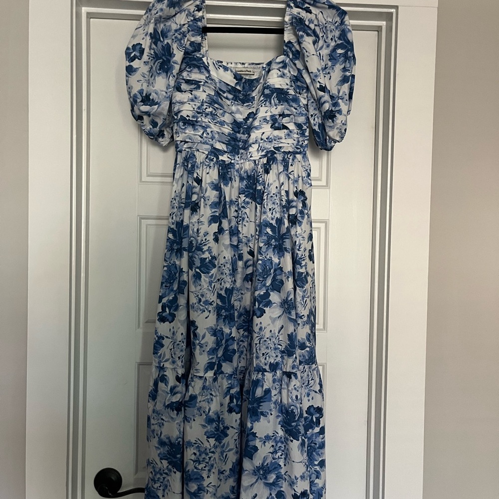 Abercrombie & Fitch Emerson Poplin Blue Floral midi Dress - Picture 2 of 2
